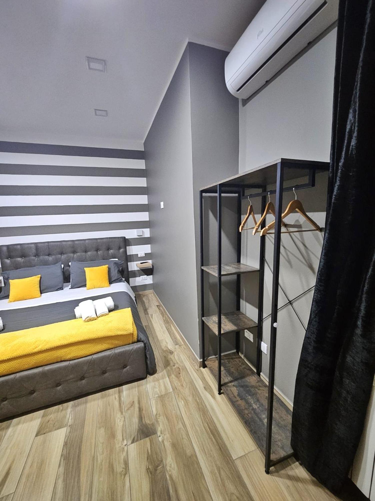 B&B Be Happy Taranto Eksteriør billede
